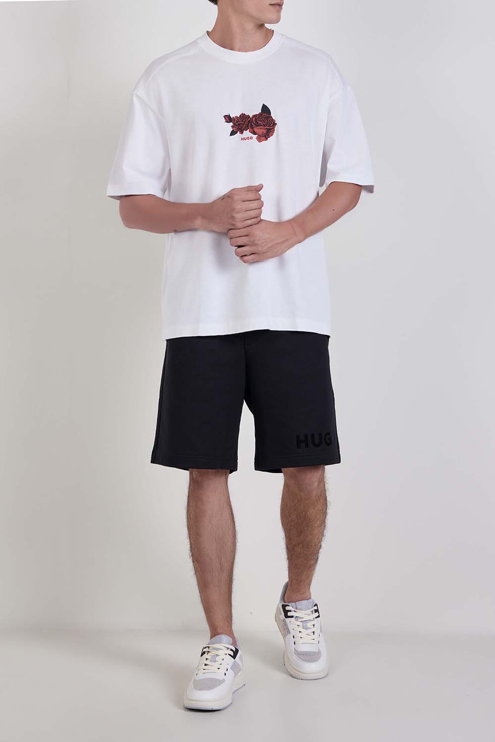 חולצת טי בגזרה משוחררת